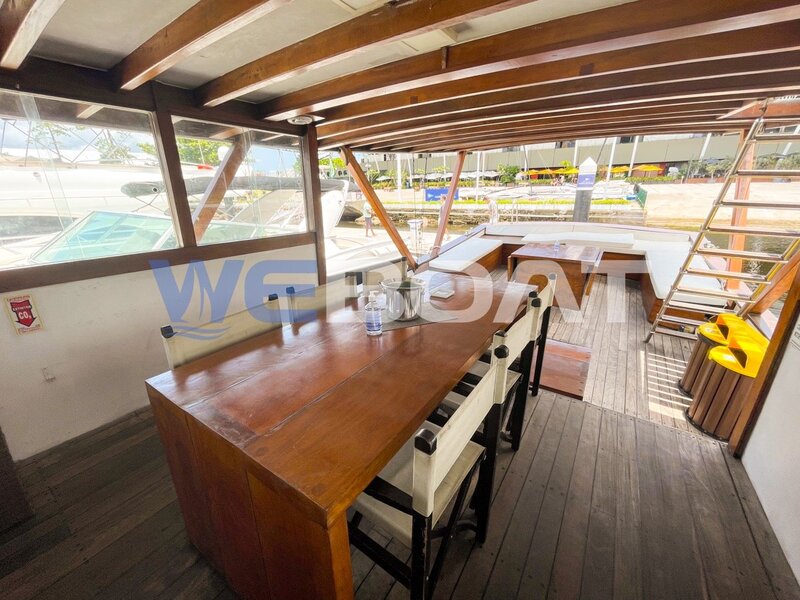 Barco Gourmet 53 - Espaço interno