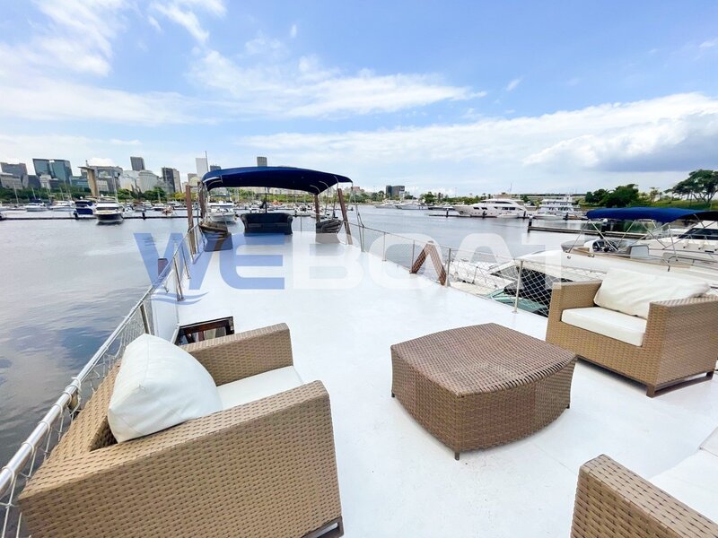 Barco Gourmet 53 - Flybridge