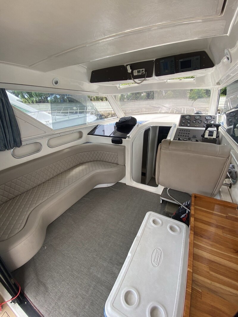 Boat Rio 36 - Cockpit