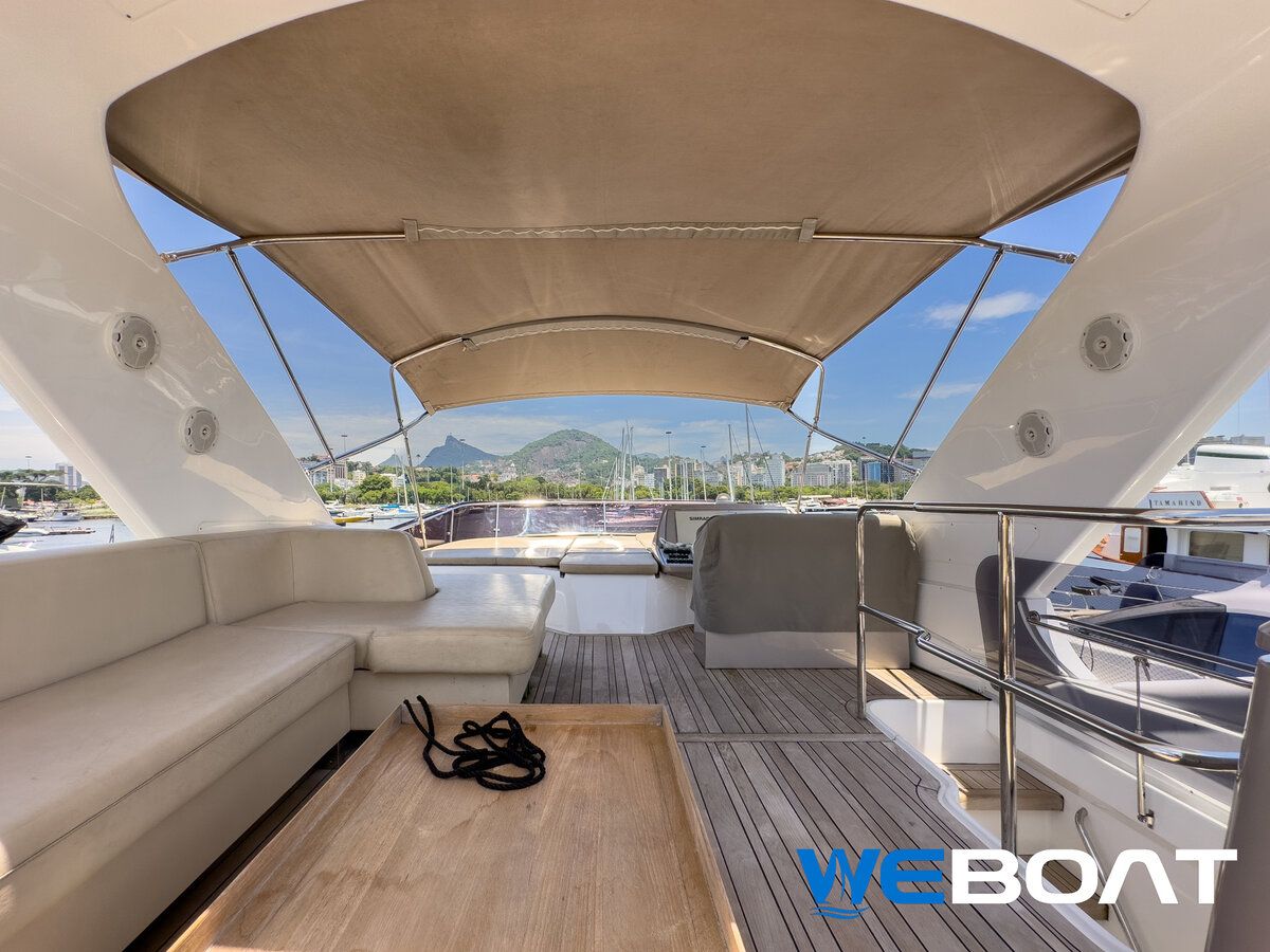 Schaefer 62 Fly - Flybridge com lounge e toldo