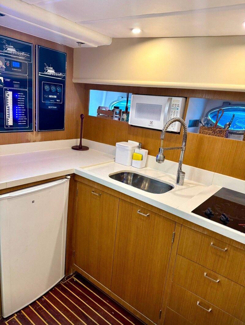 Tecnomarine 50 - Espaço interno