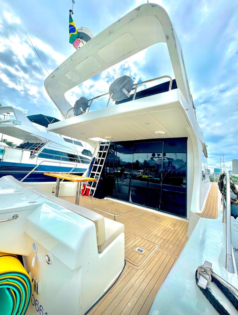 Tecnomarine 50 - Popa