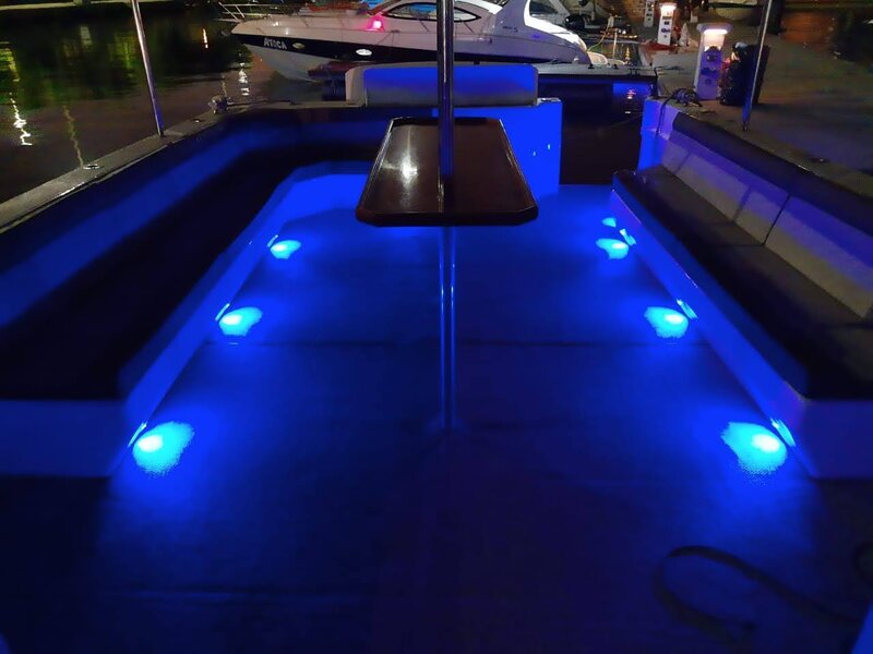 WeBoat 400 - Proa