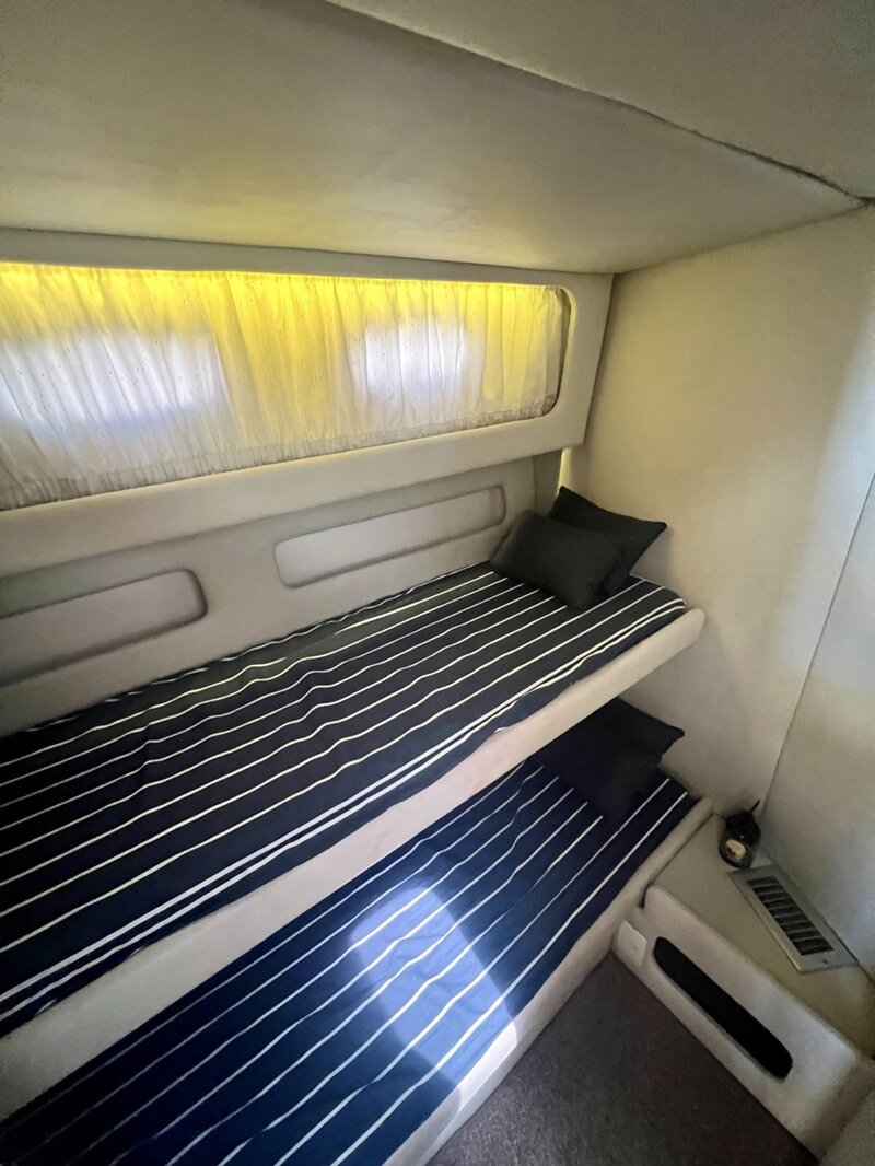 WeBoat Ghost 36 - Espaço interno