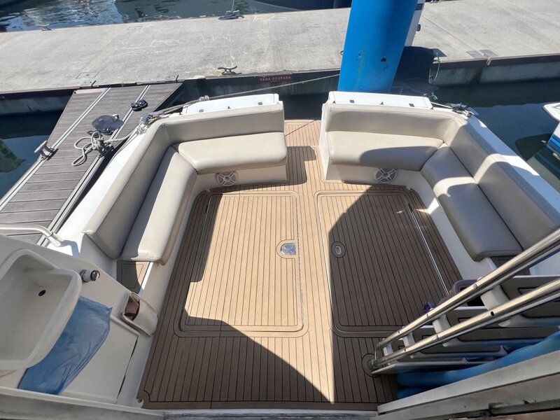 WeBoat Ghost 36 - Lateral