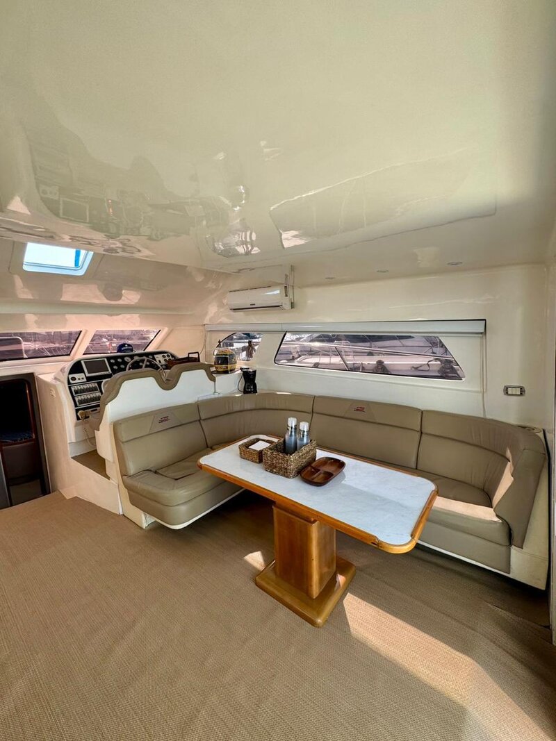 WeBoat Senna 50 - Espaço interno