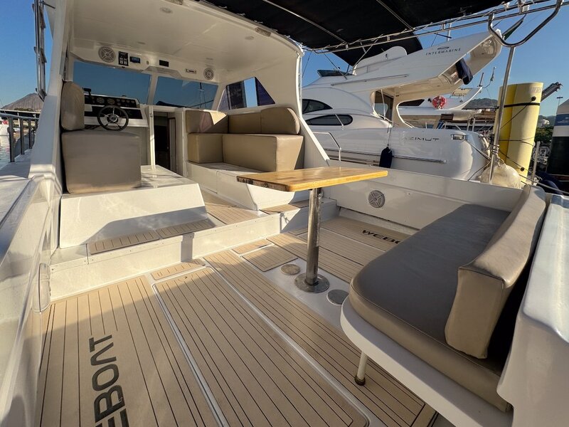 WeBoat 32 - Lancha para 15 pessoas
