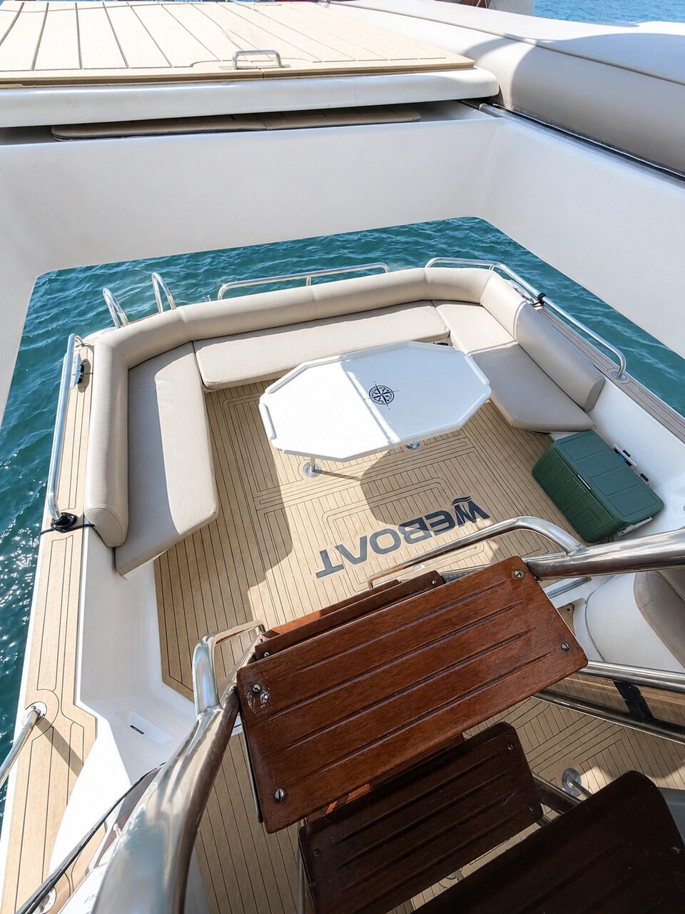 WeBoat 420 - Praça de popa com vista do mar