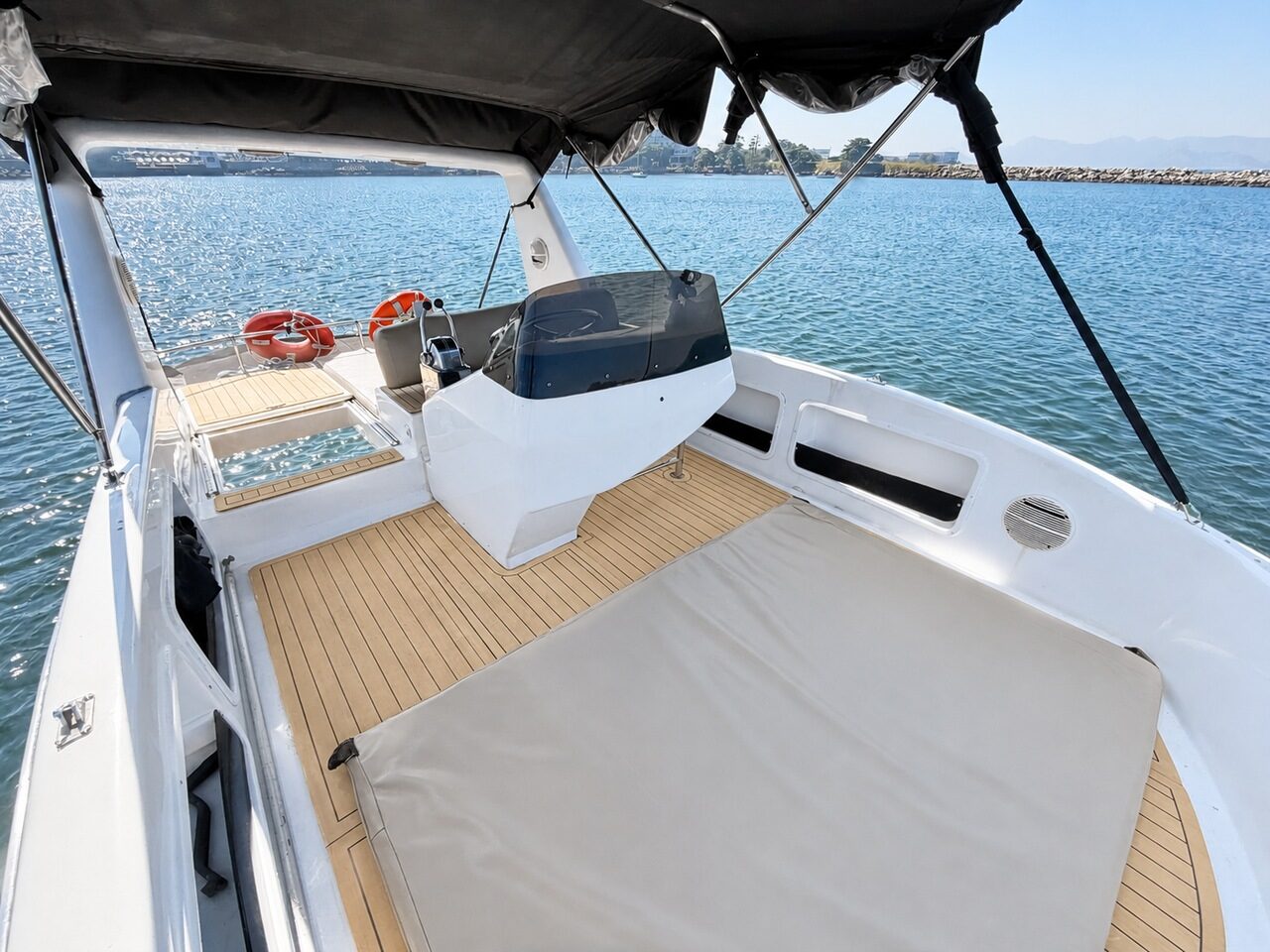 WeBoat 420 - Flybridge com solário