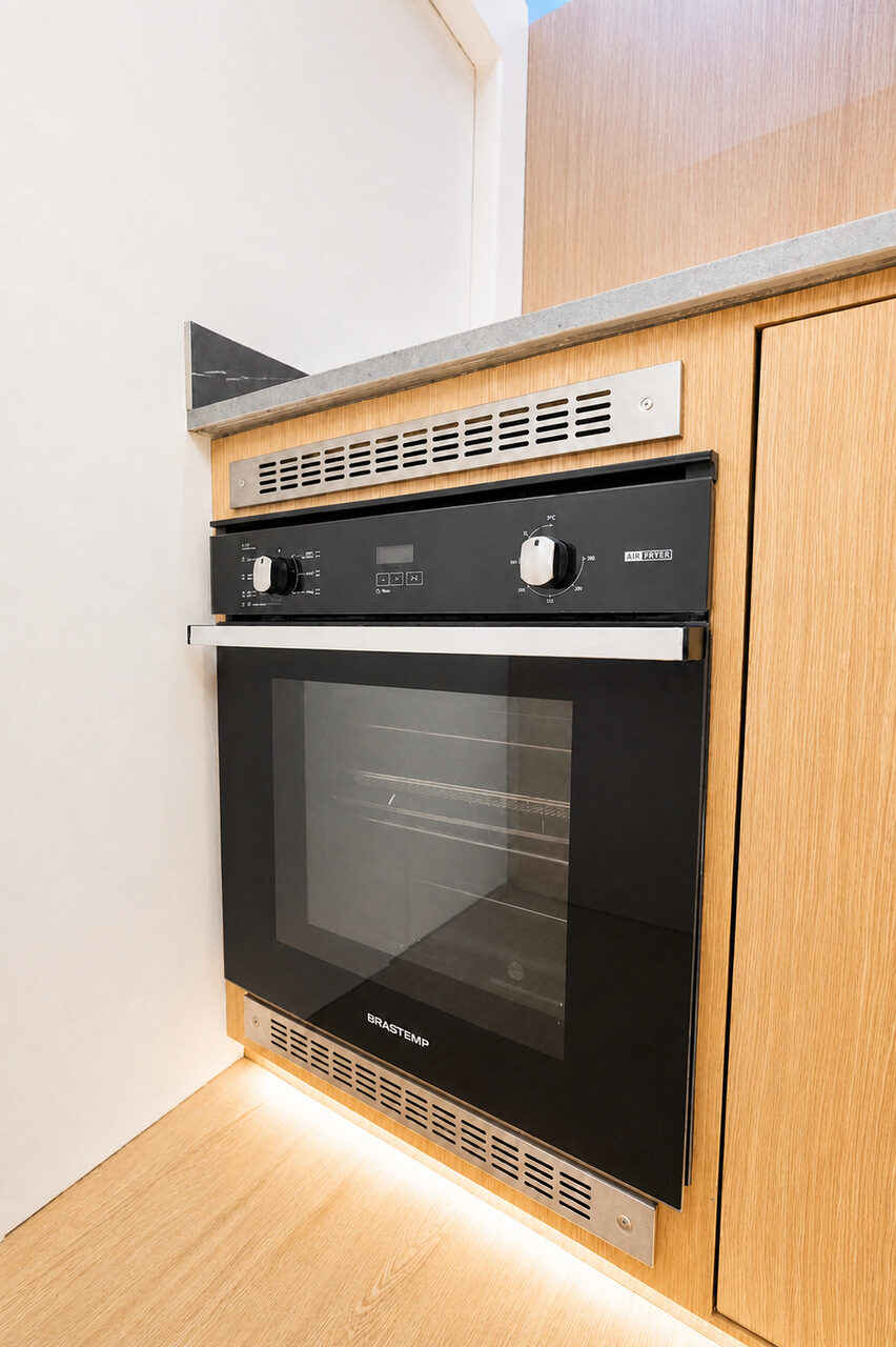 WeBoat Mares 50 - Forno embutido
